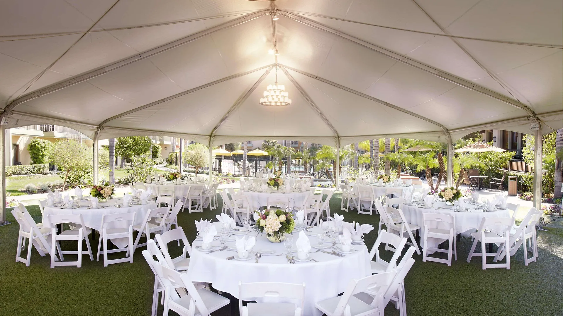 Doubletree By Hilton Ontario Airport location