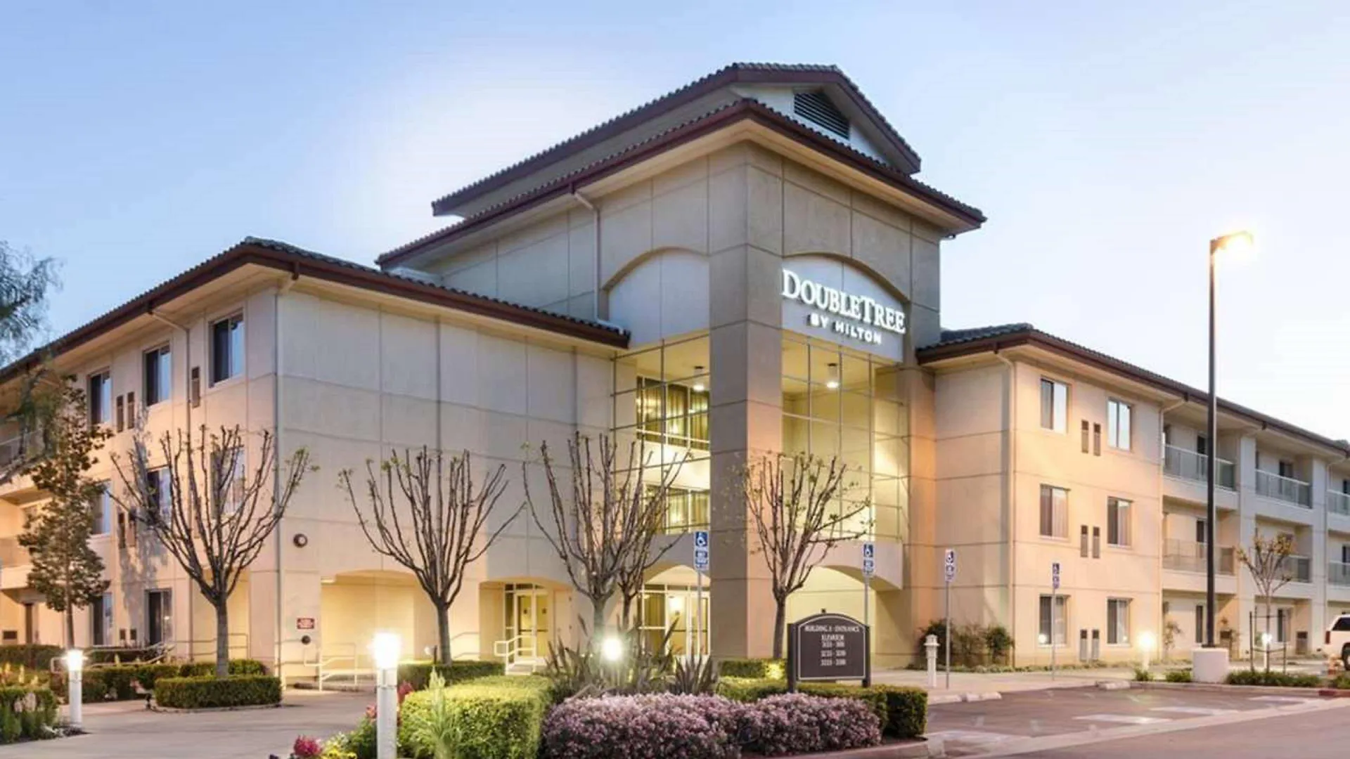 Doubletree By Hilton Ontario Airport Hotel