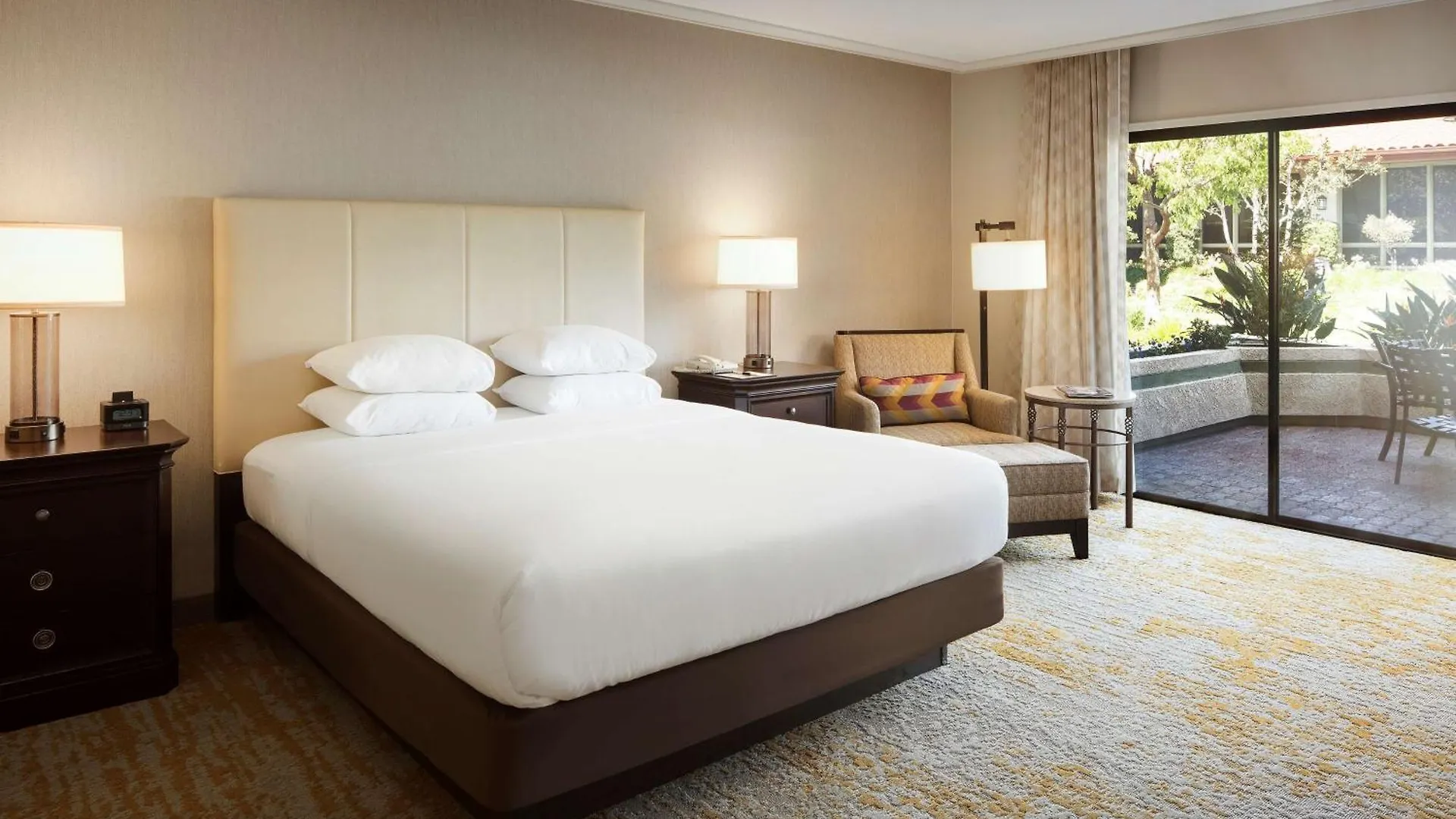 Doubletree By Hilton Ontario Airport Hotel